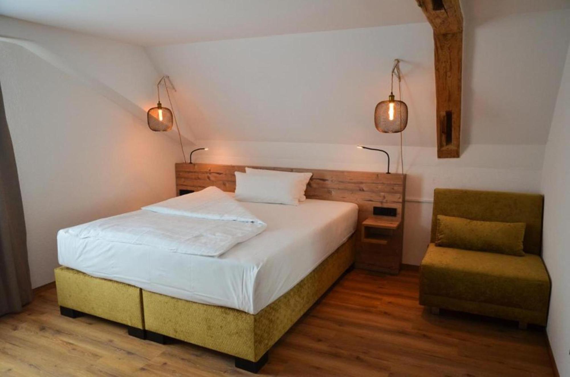 Gasthof Zum Ritter - A Cozy Historical Landmark Ulma Esterno foto