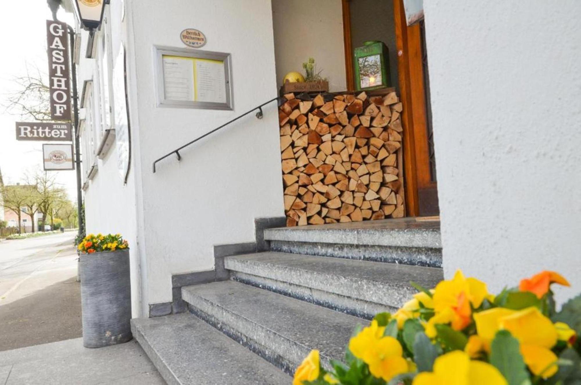 Gasthof Zum Ritter - A Cozy Historical Landmark Ulma Esterno foto